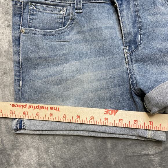 Wallflower Ultra Fit Cuffed Denim Shorts Women’s Size 11 Light Blue Denim - Picture 6 of 10